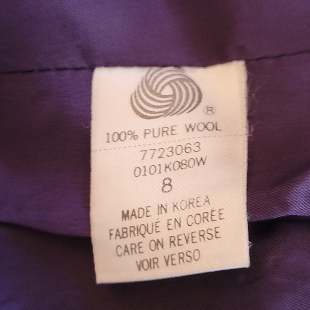 Suit - Picture 3 of 3